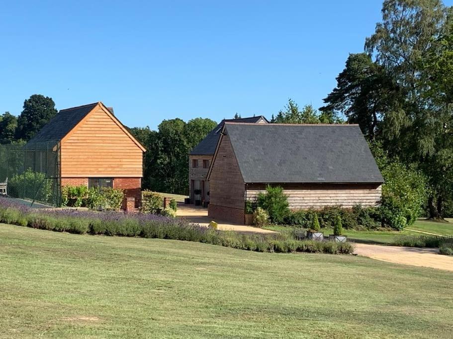 The Carriage House Villa Salisbury Exterior foto