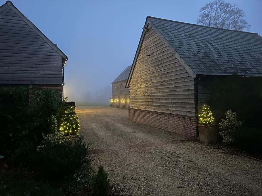 The Carriage House Villa Salisbury Exterior foto